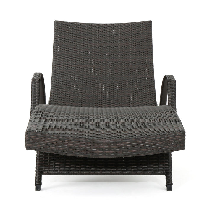 Salem - Contemporary Wicker Chaise Lounge With Arm, Weather Resistant