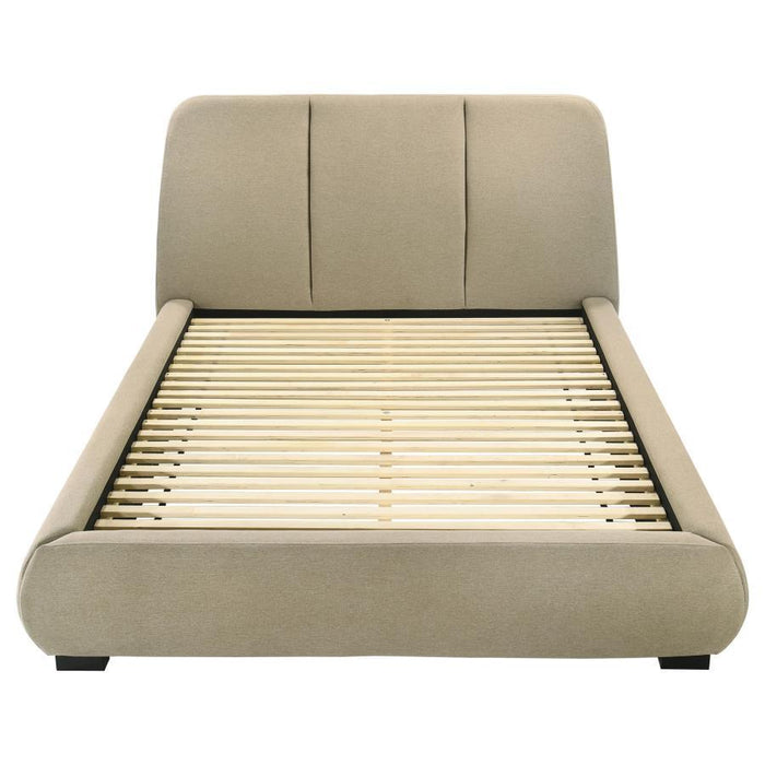 Mokena - Upholstered Platform Bed