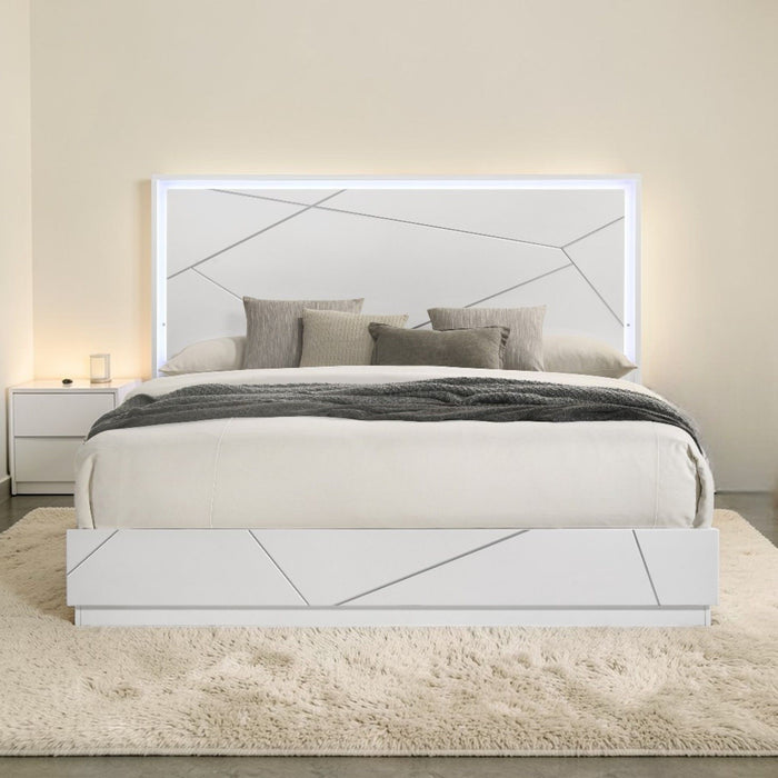 Esther - Queen Bed With LED - Silver / White