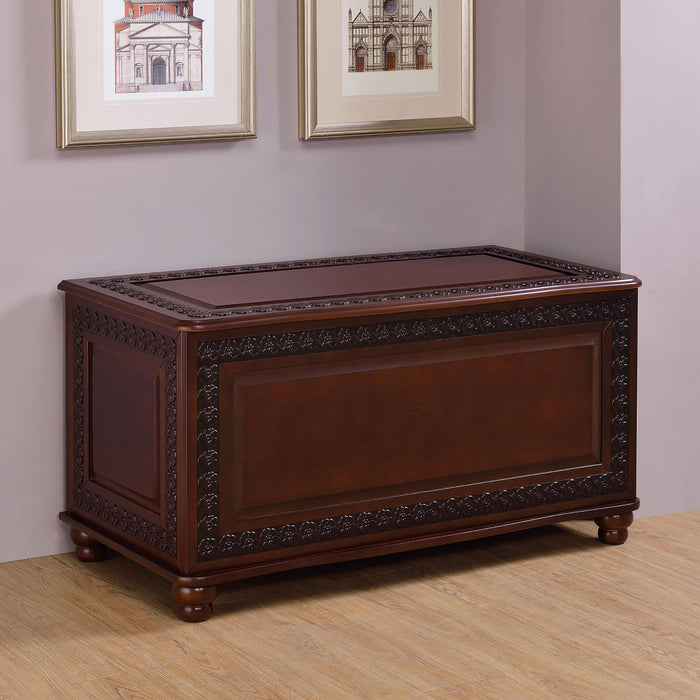 Ornate - Deep Flip Open Storage Cedar Chest With Cedar Lining - Brown