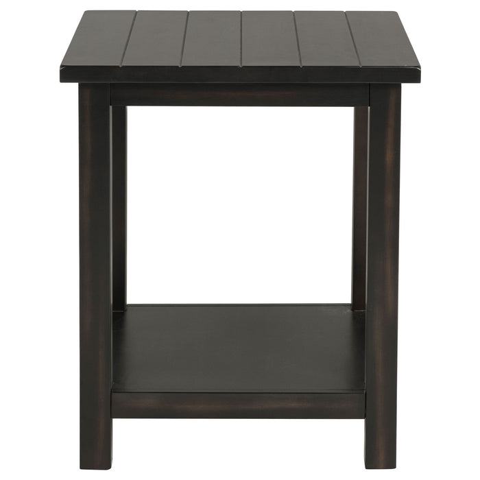 Castleton - Table