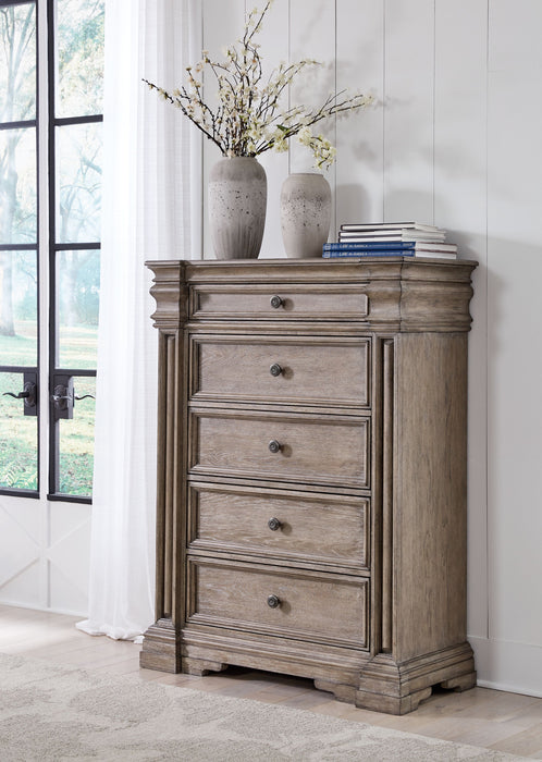 Blairhurst - Five Drawer Chest - Light Grayish Brown